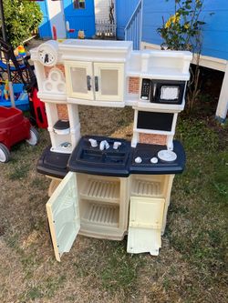Play Kitchen FEDERAL WAY