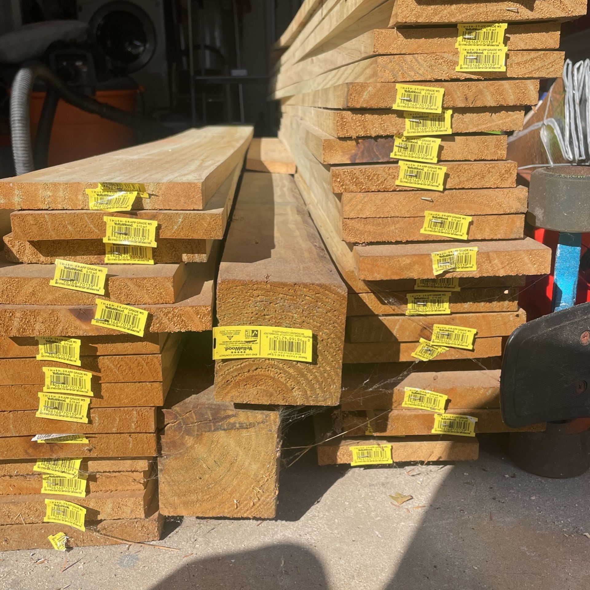 38 Pieces Of 1x6x8 Pressure Treated for Sale in St. Petersburg, FL(05)