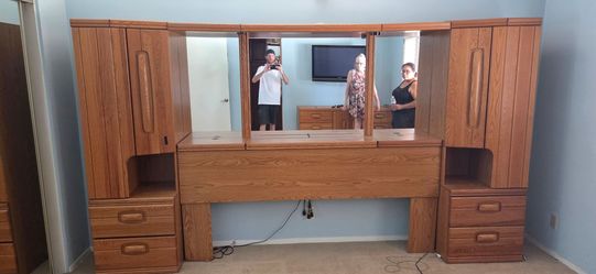 Headboard Wall Unit with Mirrors