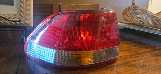 2002 honda accord driverside tail light