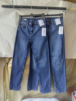 Calvin Klein Women's High Rise Slim Fit jeans That Hug You Where You Wanna Be Hugged