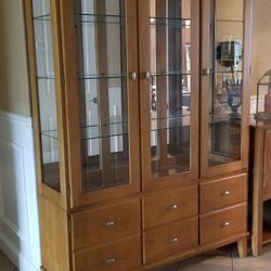 Ethan Allen China Cabinet