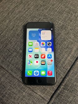 Apple iPhone SE (2nd Generation) 64GB, 76% battery Black, Unlocked No Carrier Restrictions