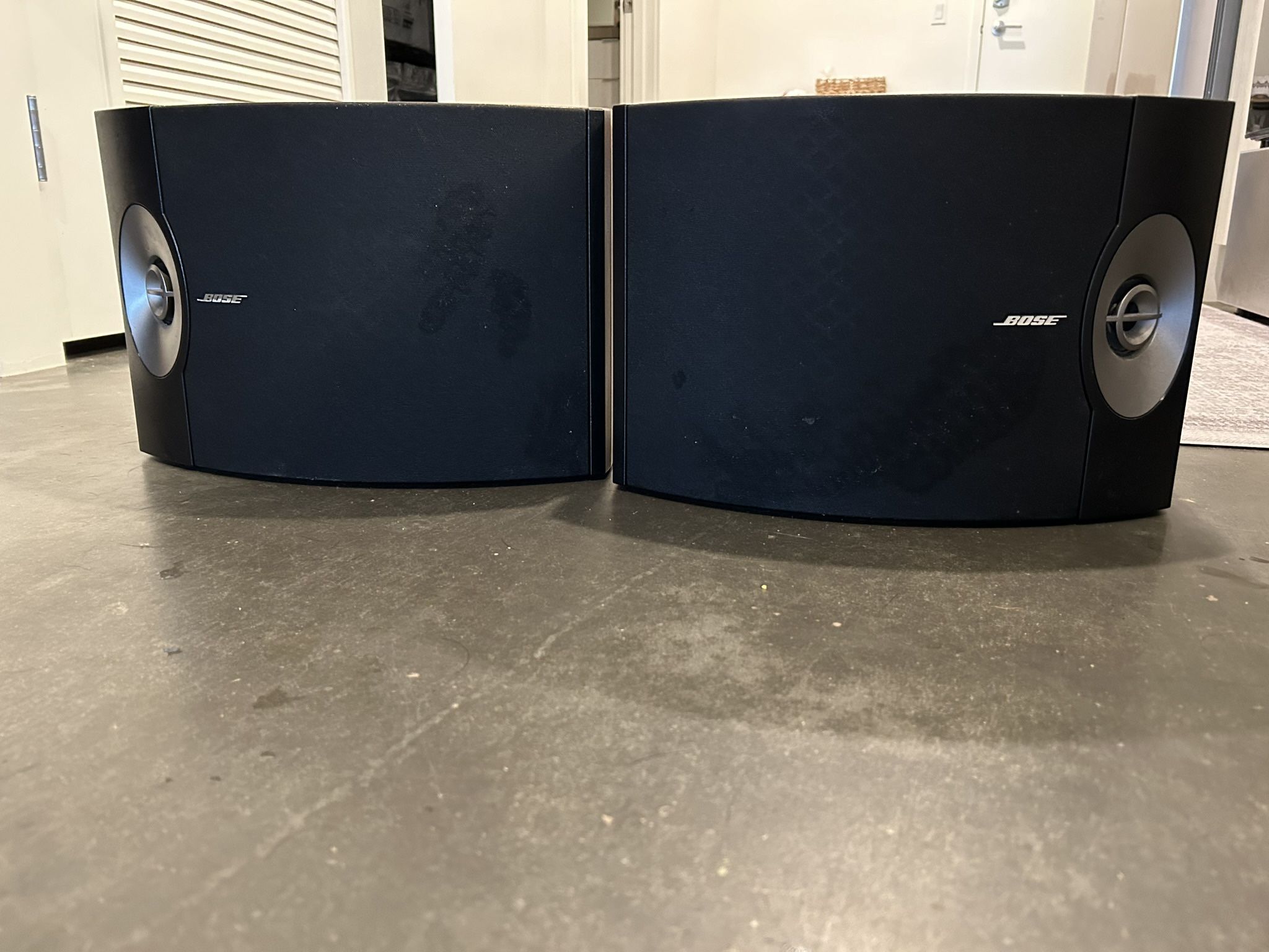 Bose 301V Speakers