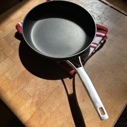 Calphalon 10” Nonstick Sauté Pan with lid
