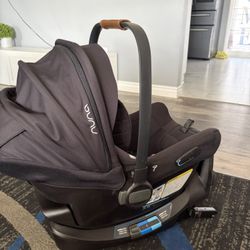 Nuna PIPA Aire RX Infant Car Seat + Base – Excellent Condition