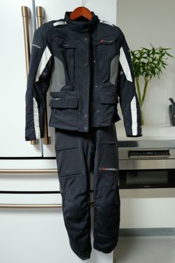 Dainese Zima women Goretex Jacket and Pants.