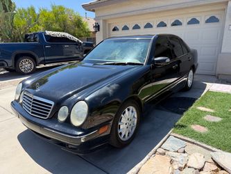 2001 Mercedes-Benz e320