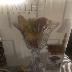 Vintage TOWLE Lead Crystal Centerpiece. Made In Czech Republic
