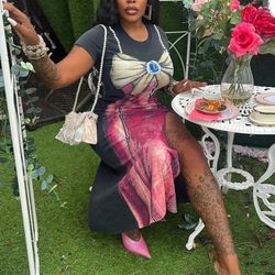 Iamdoyleyboutique: Puss Flower Appliques Dress Woman Summer Sexy Splits Sleeveless  Available In Large