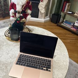 MacBook Air M1 (2020) – Rose Gold – Like New – Only 3 Cycles