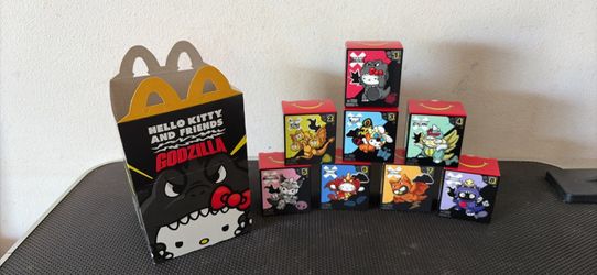 McDonald’s Hello Kitty Sets