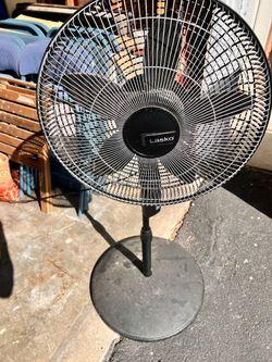 Standing fan with remote