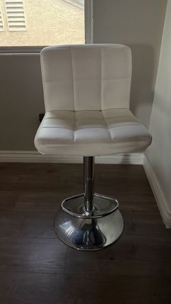 Vanity chair