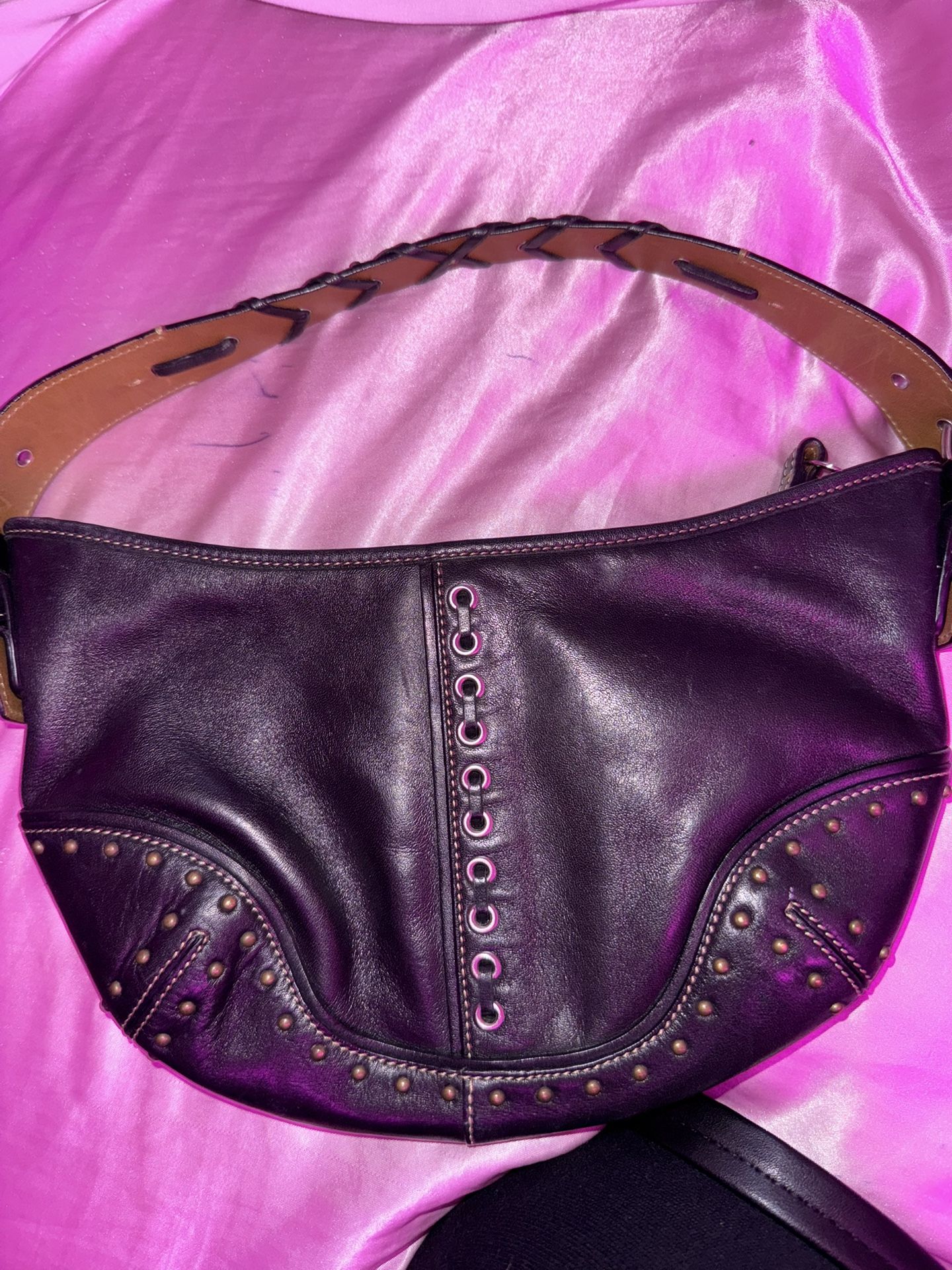 Vintage, Limited Edition Studded Coach Handbag, NºD3S-9533