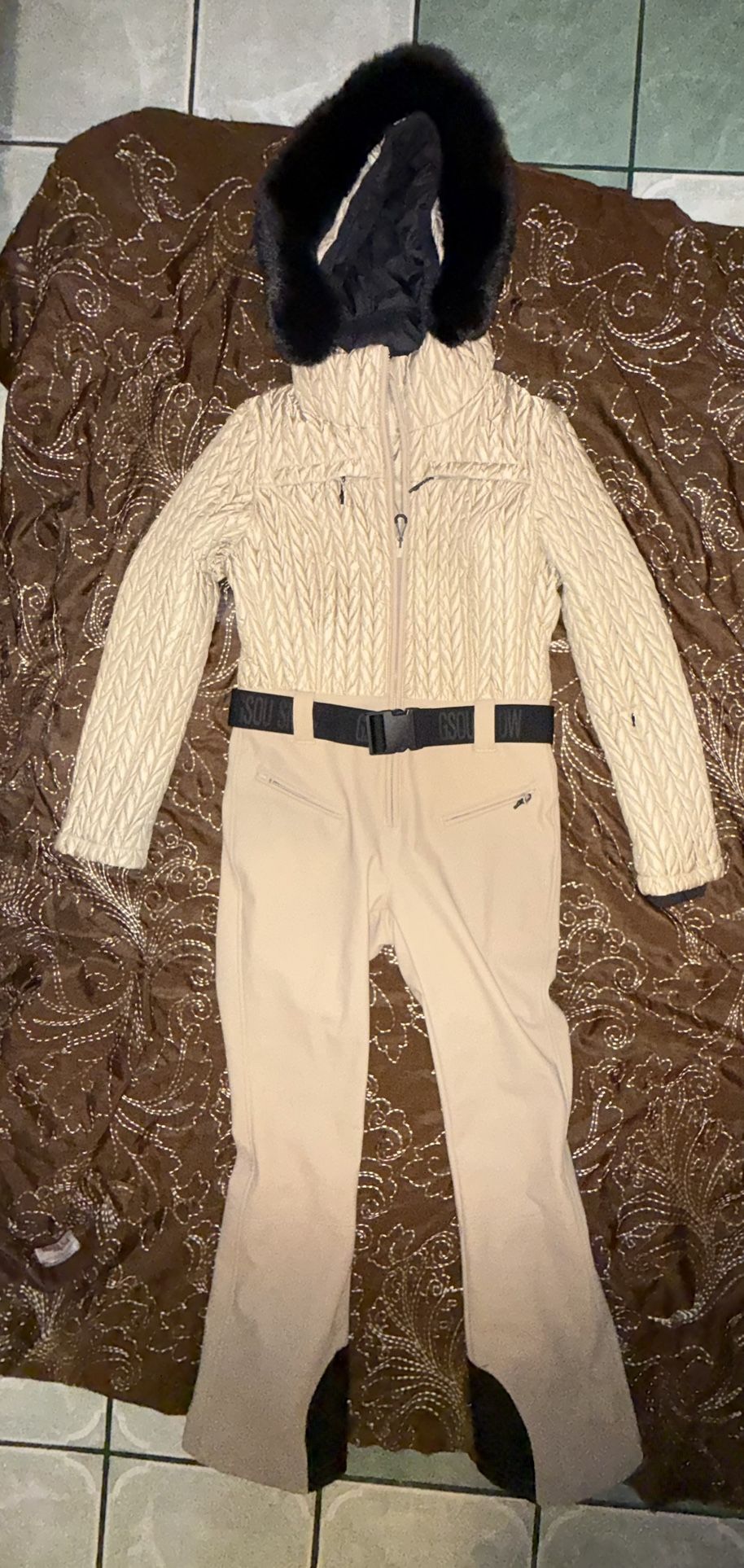 GSOU SNOW Women's Khaki Full Shirred Design for snowboarding and ski and outdoor