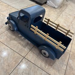 Metal Truck Decor (large)