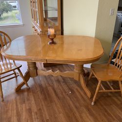 Solid Wood Dining Room Table With Chairs