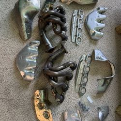 2020 C8 Corvette Oem Exhaust Manifolds With Heat Shields, Gaskets and Hardware