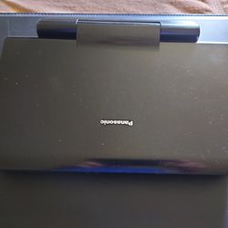 Panasonic DVD-LS92 Portable DVD Player with Screen (9") W/battery , Works Great