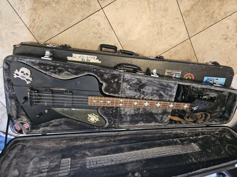 Epiphone Nikki Sixx Blackbird Bass With Hardshell Case