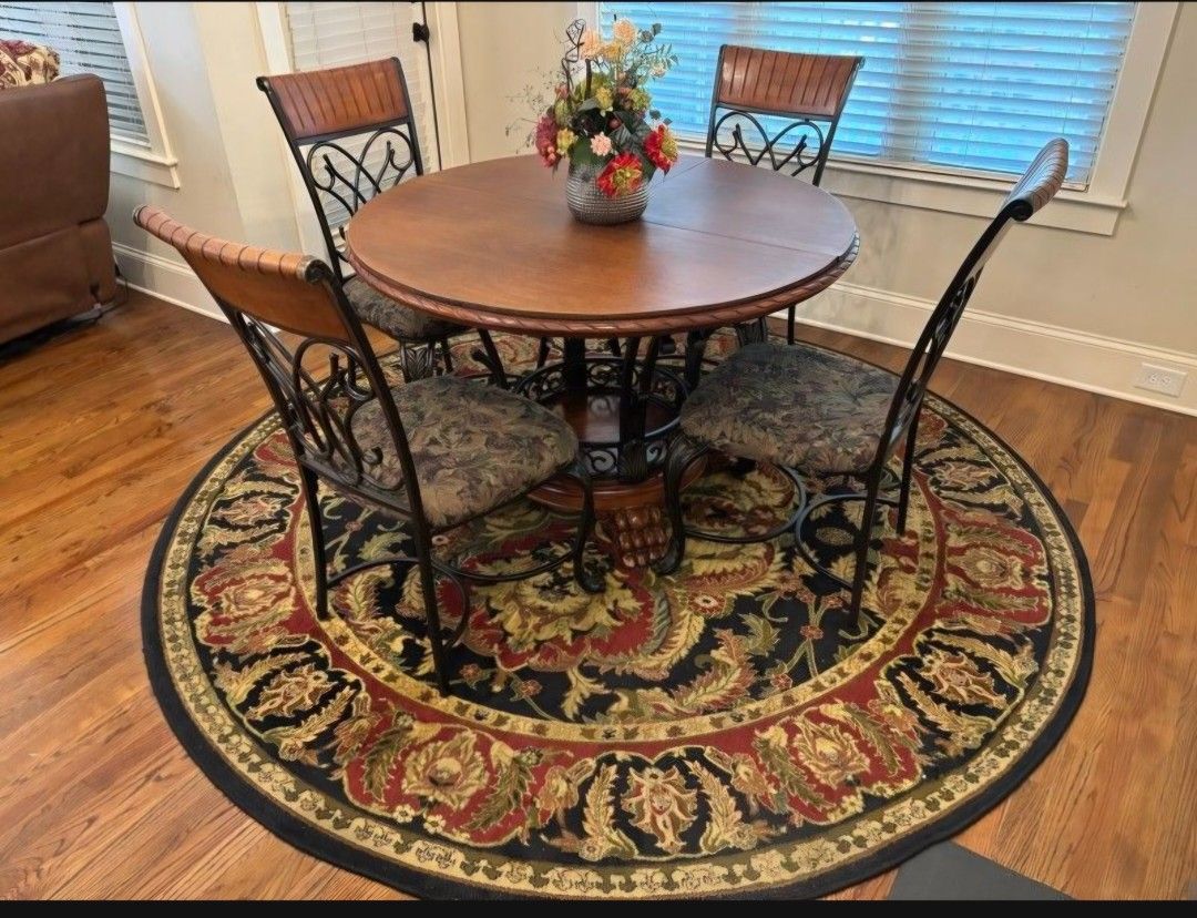 Kitchen Table Set with Rug