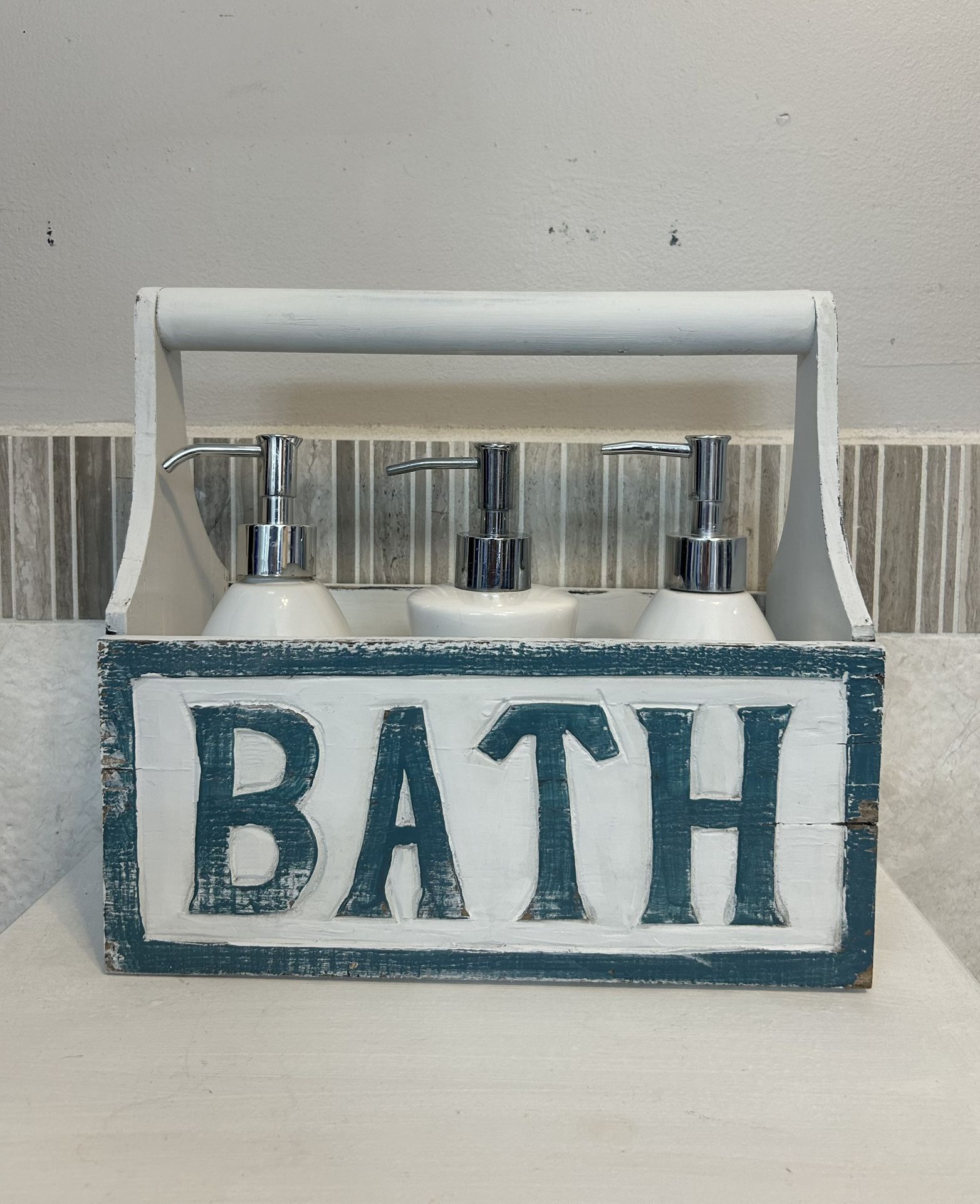 Awesome Shabby Chic Toolbox… Freshly Painted… Versatile Piece!