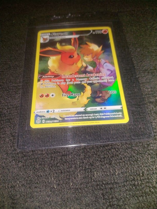 Flareon Pokemon Card