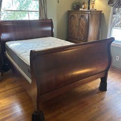 Beautiful Full-size Sleigh Bed frame With Comfortable Mattress Included!