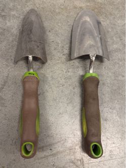 Ames Ergo Gel Grip 2-Piece Garden Hand Tool Set (Trowel & Transplanter)