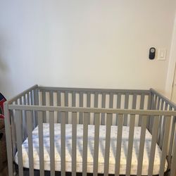 Baby crib