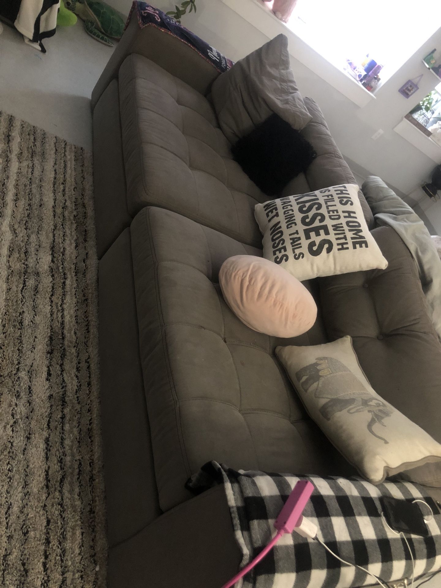 400 Jordan’s Furniture Couch Must Go Moving