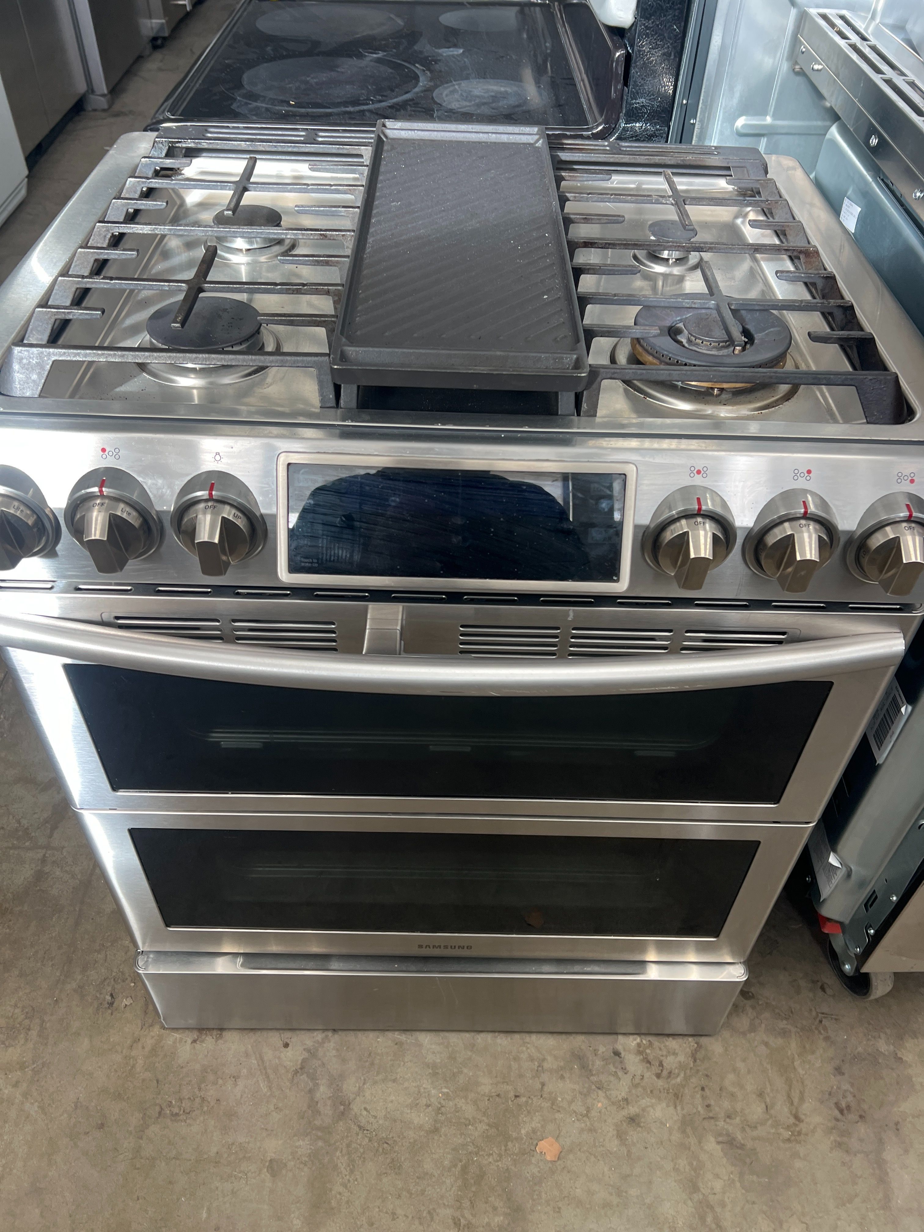 Samsung stainless steel dual oven  gas stove slide in -free delivery