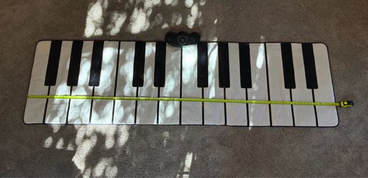 HUGE FAO Schwarz 8.5-Foot Floor Piano / Dance Keyboard – $27