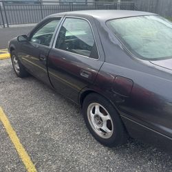 2000 Toyota Camry