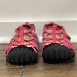 Old Navy Pink Water Shoes For Girls 