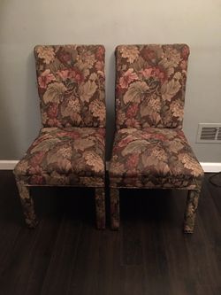 4 Floral Dining Chairs
