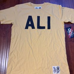 Muhammad Ali Roots of Fight Nothing Gold Tee Yellow Mens Large Boxing Shirt NWT