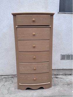6-Drawer Dresser