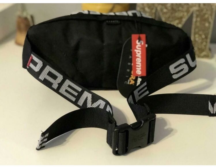 Supreme Fanny Pack for Sale in Queens, NY - OfferUp