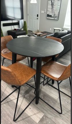 Round Drop-Leaf Dining Table with 4 Chairs