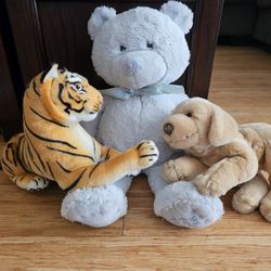 3 Stuffed Toys