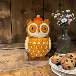 Vintage Owl Cookie Jar with Hat Lid – Small Ceramic Canister