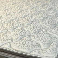 King Mattress, Take it with $20 to start! Awesome Deal!