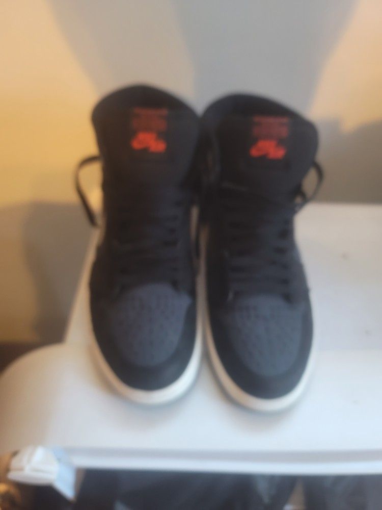 Air Jordan 1 Gortex.