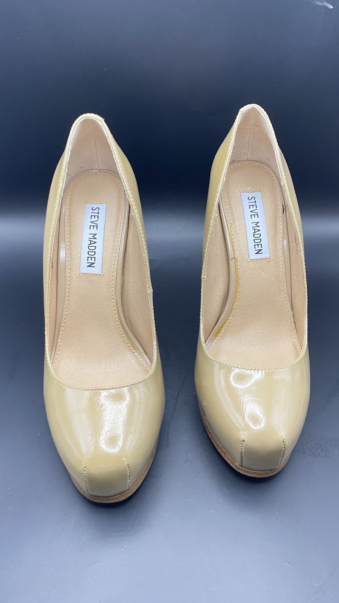 SALE! Steve Madden Size 7 Nude Patent Leather Pumps Stokker Heels Classy Glam Only Worn Once
