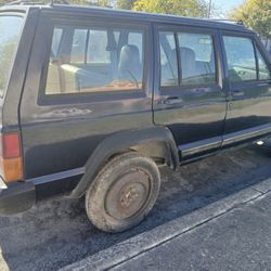 Parts Only 1996 Jeep Cherokee Se