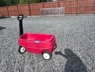 Radio flyer wagon