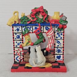 Christmas Cats & Stockings Scene Cottage Resin Candle Holder 1995 Holiday Decor