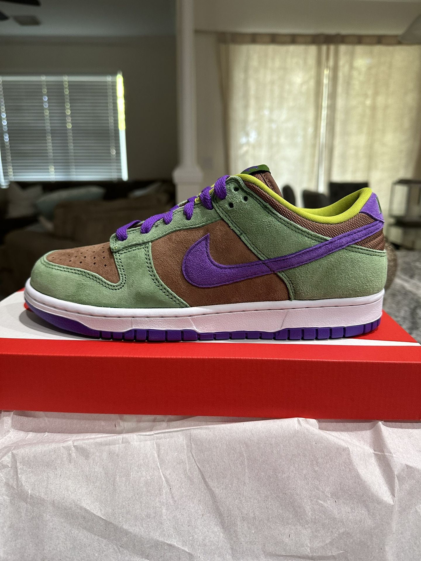 Nike Dunk Low SP Veneer/Autumn Green/Deep Purple Size 8.5 Brand New
